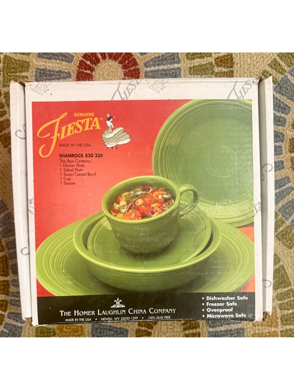 NIB Fiestaware Shamrock Green 5-Piece Place Setting Retired Homer Laughlin USA